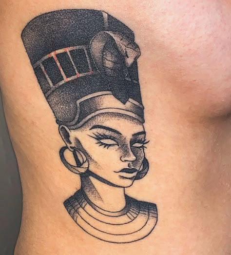 Back Of The Bicep Tattoo, Nefrititi Tattoo, Nefertiti Tattoo Design, Queen Nefertiti Tattoo, Pharaoh Tattoo, Nefertiti Tattoo, Black People Tattoos, Faith Tattoo On Wrist, Egypt Pharaoh