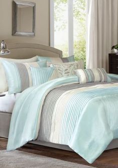 Silk Comforter, Coastal Bedding, Home Essence, Comforter Bedding, Bed Comforter Sets, Bed Modern, Coastal Modern, Beach Bedroom, King Comforter Sets