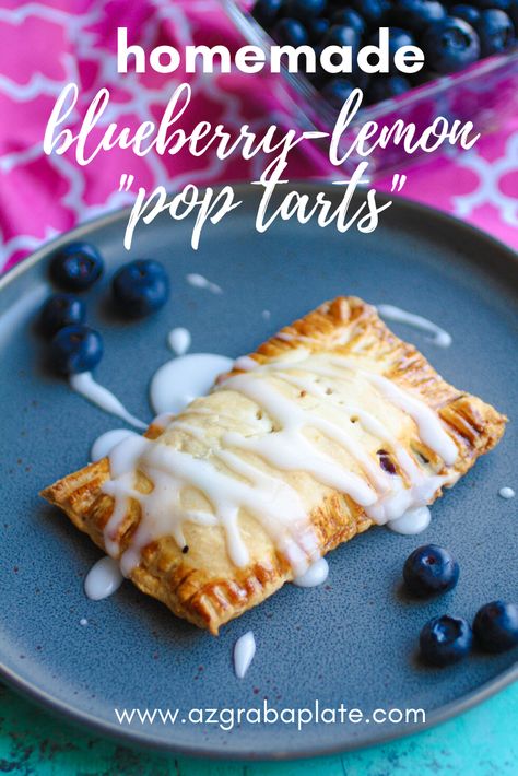 Blueberry Pop Tarts, Homemade Pop Tarts Recipe, Easy Kids Breakfast, Blueberry Glaze, Poptart Recipe, Blueberry Filling, Back To School Breakfast, Breakfast Pastry, Baked Breads