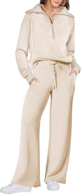 his Sweatsuit Set featured Half zip long sleeve oversized sweatshirt & high waist drawstring wide leg sweatpant for a 2 piece tracksuit set. This tracksuit is so comfort that goes anywhere. The fashion Collection is made with high quality fabric that’s lightweight, soft and ultra drapey, designed to feel silky against your skin Style Sportif, Sweatsuit Set, Oversize Casual, Jumpsuit Outfit, Estilo Chic, Half Zip Sweatshirt, Casual Sets, Oversized Sweatshirt, Navy Women