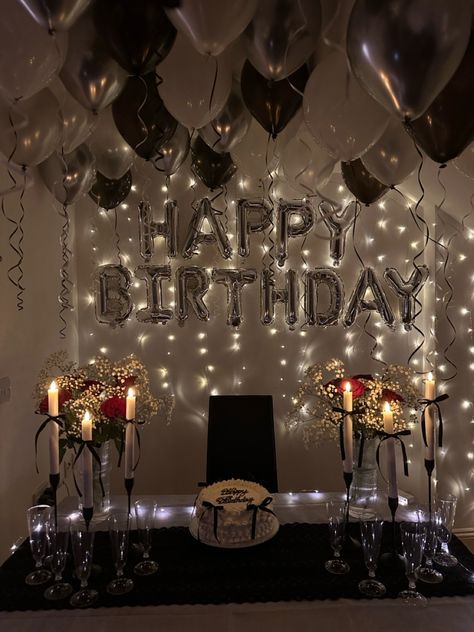 27th Birthday Decorations For Her, Birthday Indoor Decoration, 22nd Birthday Party Ideas For Guys, 22 Birthday Decoration Ideas At Home, Spooky Sweet 16 Party Ideas, Restaurant Birthday Decor, Xo Birthday Theme, All White 21st Birthday Party, 19th Birthday Theme Ideas