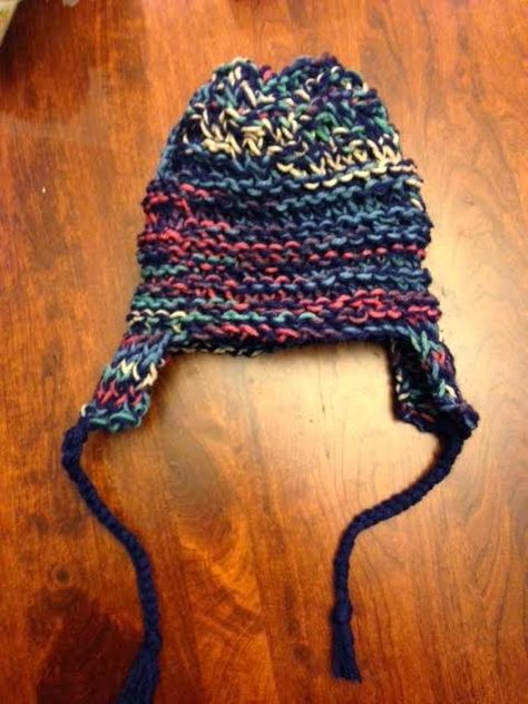 KnittingintheLoom: Hat with ear flaps made on a knitting loom Loom Hats, Loom Knit Hat, Hat With Ear Flaps, Round Loom, Loom Knitting Projects, Knitting Loom, Ear Flap Hats, Loom Knitting Patterns, Loom Knit