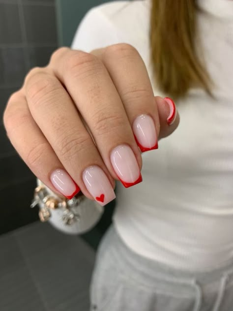 Medium Square Nails Designs Summer, Summer Nails Simple Square, Nails Art Ete, Summer Nails Heart, Simple Gel Nail Inspo Short, Simple Nail Designs Square, Nails Court, Nail Inspo Square Short, Valentine Day Nails