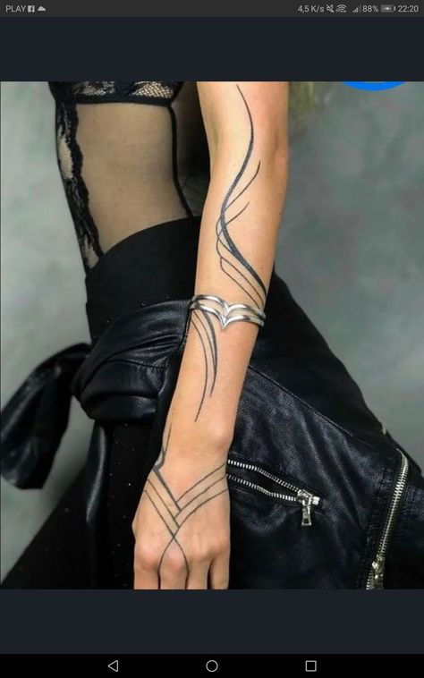 Reiki Tattoo Ideas, Stammestattoo Designs, Black Line Tattoo, Tattoo Placements, Colorful Room, Armband Tattoos, Mushroom Tattoos, Chest Tattoos, Cat Tattoos