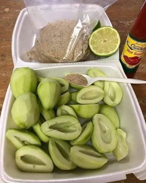 Honduras Food, Mango Verde, Honduran Recipes, Salvadorian Food, I Want Food, Mexican Snacks, Hispanic Food, Food Culture, Food Obsession