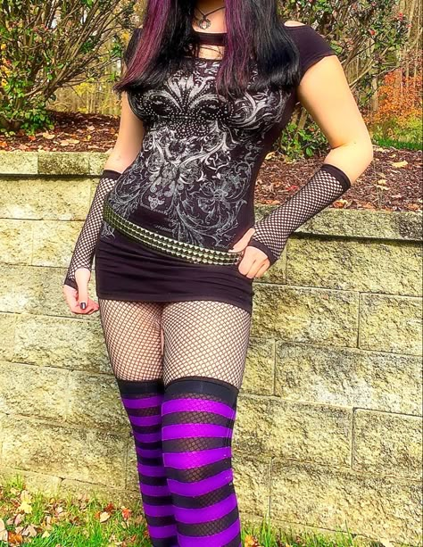 #mallgoth #grunge Emo Looks 2000s, Scene Kid Outfits 2000s, 2000s Scene Outfits, Scene Style 2000s, Y2k Scene Outfits, Plus Size Scene, Summer Emo Outfits 2000s, Scene Girl Outfits 2000s, Emo Fits 2000s