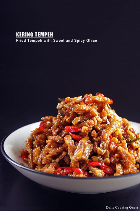 8 Vegan Indonesian Recipes » Vegan Food Lover Fried Tempeh, Indonesian Dishes, Resep Vegan, Indonesian Recipes, Malay Food, Tempeh Recipes, Soup Dish, Indonesian Cuisine, Malaysian Food