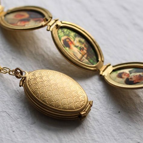 Bouquet Locket, Art Deco Locket, Engraved Locket, Miss You Gifts, Silk Purse, Picture Locket, No Thanks, Photo Necklace, Photo Pendant