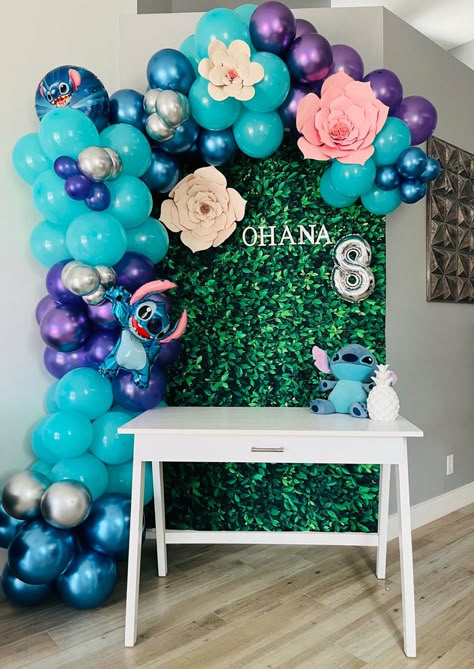 Disney Stitch Balloon Garland, Stitch Birthday Party Girl, Lilo And Stitch Balloon Garland, Lilo And Stitch Balloon Arch, Lilo And Stitch Backdrop, Stich Party Ideas Girl, Stitch Balloon Garland, Stitch Decorations Party, Stitch Birthday Backdrop