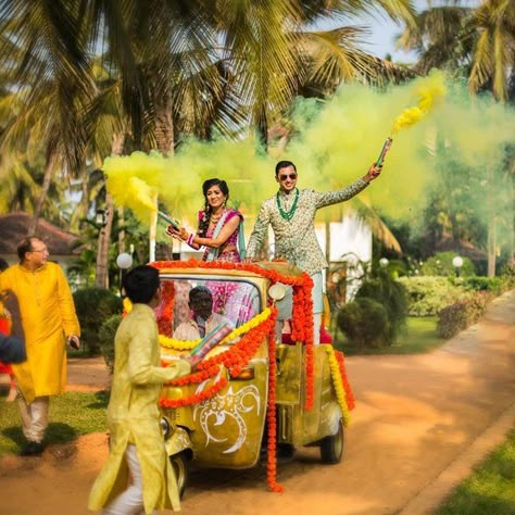 Mehendi Entry Ideas, Bride And Groom Entry Ideas, Bride Groom Entry Ideas, Couple Entry Ideas, Bride And Groom Entry, Groom Entry Ideas, Bride Groom Entry, Couple Entry, Bride Groom Dancing