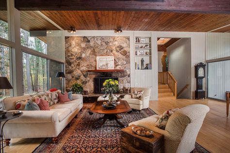 Dwell - Own an Iconic Midcentury in New Canaan For $1.55M Mid Century Modern Stone Fireplace, 70s Stone Fireplace, Fireplace Chair, Mid Century Modern Fireplace, Mid Century Fireplace, Lake Balaton, Brick Fireplace Makeover, Acres Of Land, Midcentury Home