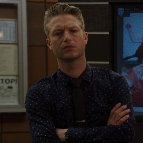 sonny carisi from law and order svu Dominick Carisi, Carisi Svu, Peter Scanavino, Sonny Carisi, Raúl Esparza, Law And Order: Special Victims Unit, Sonny Boy, Cops And Robbers, Face C