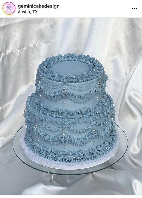 Light Blue Sweet 16 Cakes, Light Blue Quince Cake Ideas, Sugar Cookie Valentines, Light Blue Cake Aesthetic, Light Blue Butterfly Quince Cake, Blue Victorian Cake, 19th Birthday Cakes, Blue Sweet 16, Sweet Sixteen Cakes