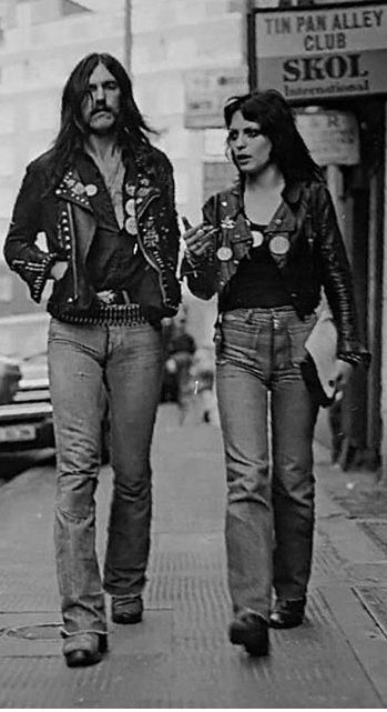 lemmy and gaye advert Gaye Advert, Punks 70s, Lemmy Motorhead, Punk Rock Style, 70s Punk, Lemmy Kilmister, 80s Punk, Estilo Hippy, Punk Aesthetic