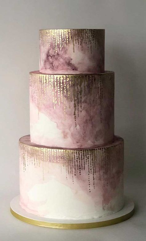 Need some inspiration for your cake design? Which style of cake should you choose? What should it taste like? The wedding cake style will relate... Mauve Birthday Cake, Rose Gold Ombre Cake, Wedding Cake Mauve, Pink And Purple Marble Cake, Marble Fondant Wedding Cake, Wedding Cake Ombre, Wedding Cakes Elegant, Wedding Cake Pictures, Mauve Wedding