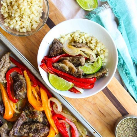 Steak Fajita Bowl, Keto Steak, Fajita Bowl, Fajita Bowls, Thrifty Thursday, Steak Fajitas, Quick Weeknight Dinners, Steak Dinner, Recipe Blog