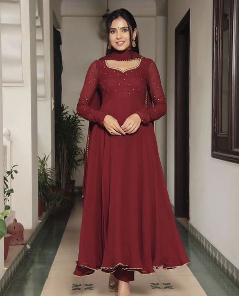 Kurti Long, Stitched Kurti, Anarkali Designs, Georgette Suit, Simple Frock Design, Stylish Kurtis Design, Long Frock Designs, Georgette Anarkali, Long Gown Design