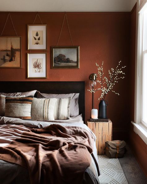 Burnt Orange Walls Bedroom, Orange Bedroom Ideas, Burnt Orange Bedroom, Western Interior Design, Orange Accent Walls, Orange Room, Western Interior, I Spy Diy, Orange Rooms