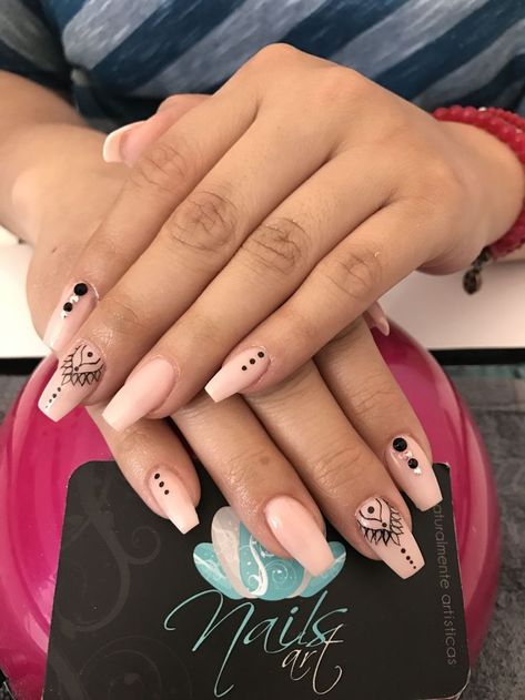 Summer Nails Almond | Summer Nails 2023 Ongles Beiges, Mandala Nails, Best Nail Art Designs, Acrylic Nail Art, Luxury Nails, Cool Nail Art, Gorgeous Nails, Cute Acrylic Nails, French Manicure