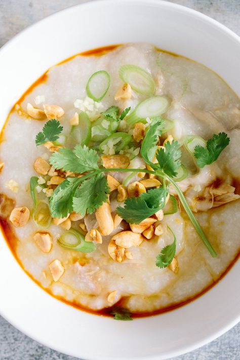 If you're a savory breakfast lover like me, this chicken congee recipe, which takes less than two minutes to throw into the slow cooker (SO EASY and SO FAST), will make you look forward to waking up and facing the day. The fact that you're asleep the whole time it bubbles away makes it the ultimate hands off and make ahead recipe. Chicken Congee, Congee Recipe, Chicken Breakfast, Leftover Rotisserie Chicken, Rice Porridge, Ginger Chicken, Chicken Slow Cooker Recipes, Breakfast Recipe, Slow Cooker Chicken