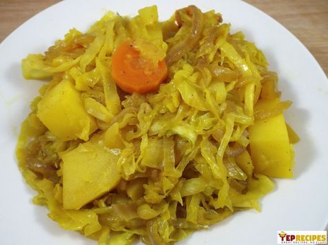 Atakilt Wat, Ethiopian Cabbage Potato & Carrots - A Vegan Ethiopian dish with spiced cabbage, potatoes, carrots and onions. #food #recipe #cooking #yeprecipes Carrot And Potato Recipes, Atakilt Wat, Vegan Ethiopian Recipes, Ethiopian Cabbage, Ethiopian Dishes, International Meals, Ethiopian Recipes, Cabbage Potatoes, Africa Beauty