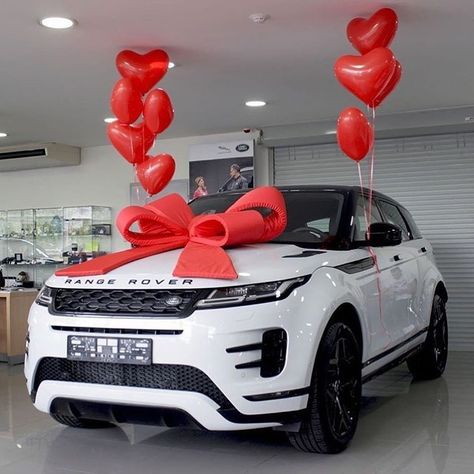 White Range Rover, Dream Cars Range Rovers, Luxury Cars Range Rover, White Range, Mode Rose, Top Luxury Cars, Dream Cars Jeep, Lux Cars, Super Luxury Cars