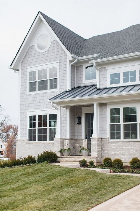 Classic Gray House Exterior, Traditional Siding Exterior, Gray Siding With White Brick, Light Gray House With White Trim, James Hardie Pearl Gray Siding, Gray Shingle House, Pearl Gray Hardie Siding, Light Grey House Exterior, Light Grey Exterior House Colors