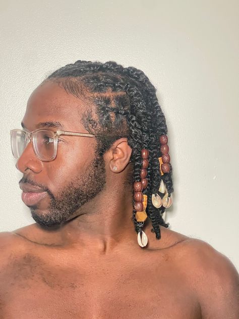 Male Braids With Beads, Box Braids Mullet, Hair Jewelry For Braids Men, Men Braiding Styles, Men’s Braids With Beads, Braided Mullet, Mens Braids With Gold Clips, Box Braids Men, Rubber Band Hairstyles