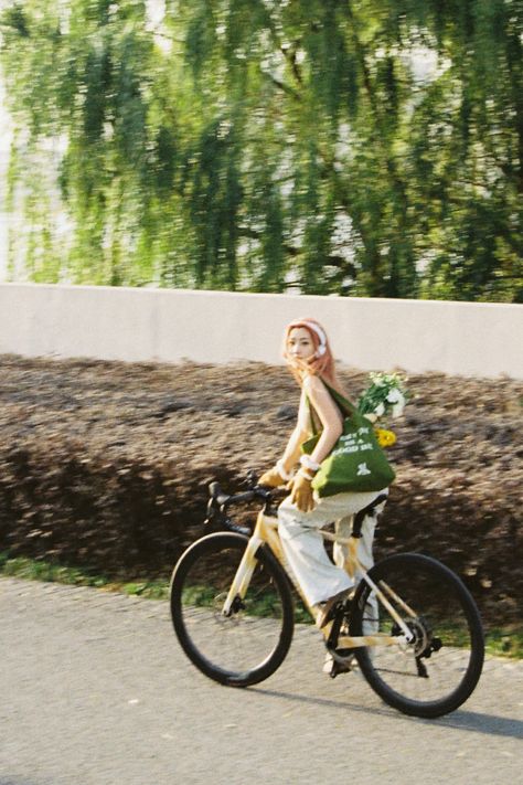 #fashionphotography #filmphotography #35mm #summertime #shanghai #summeraesthetic #portraitphotography #analog #ishootfilm #35mm #35mmfilm 35mm Film, Summer Aesthetic, Film Photography, Shanghai, Portrait Photography, Fashion Photography, Film