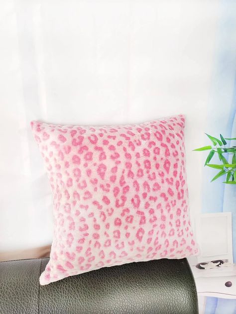 Cheetah Print Bedding, Leopard Print Pillows, Pink Cheetah Print, Glam Room, Pink Cheetah, Rose Bonbon, Pink Pillows, Pink Leopard Print, Pink Collars