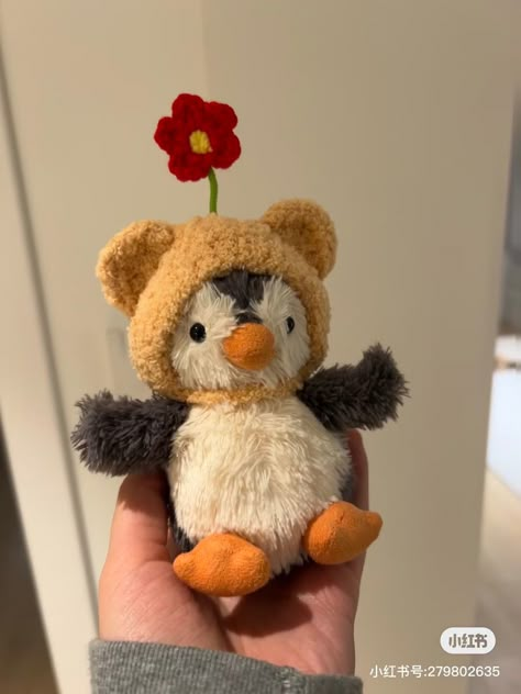 Cute Penguin Plush, Cute Stuffed Animals Aesthetic, Jellycat Stuffed Animals, Cute Plushies, Kawaii Plushies, Cute Stuffed Animals, Cute Toys, Cute Plush, What’s Going On