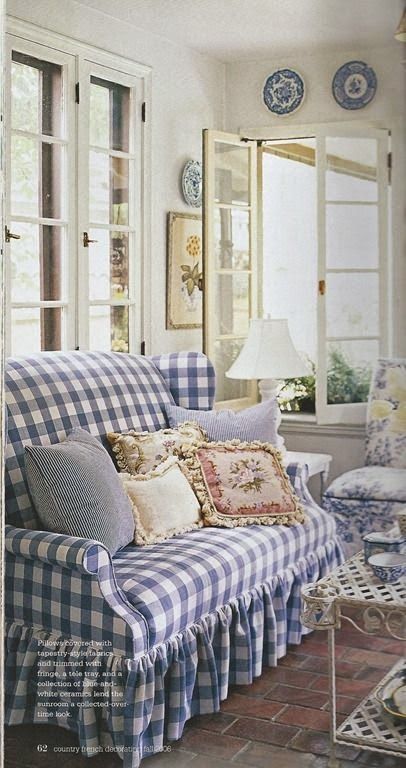 As the title says this post spotlights blue and white buffalo plaid interiors but let's first have a history lesson to learn more of th... Leather Couch Cottage Style, Cottage Sofa, Blue Shabby Chic, Deco Champetre, Blue White Decor, Blue Cottage, Coastal Chic, White Room, Cottage Living