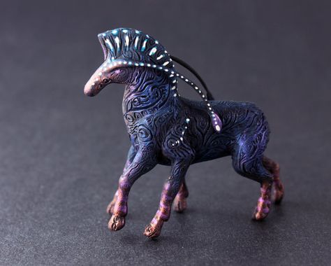 Hey, I found this really awesome Etsy listing at https://www.etsy.com/listing/187581619/made-to-order-direhorse-pali-pandora Avatar Horse, Planetary Romance, James Cameron Avatar, Horn Shapes, Avatar Film, Avatar Animals, Figurine Sculpture, Avatar James Cameron, Mythical Creatures Fantasy