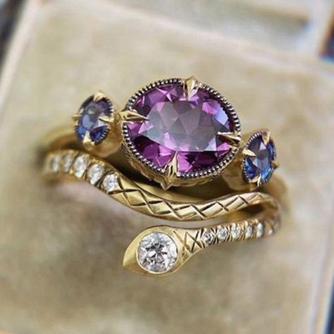 "18k Gold Plated Cz Rhinestone Copper Snake Ring For Women, Ha4641-6 Size : 6 Jewelry Main Material: Brass Main Stone: Cubic Zirconia Occasion: Anniversary, Engagement , Gift, Party, Wedding Gender: Women's Available Size : 6, 7, 8, 9, 10" Amethyst Ring Vintage, Set Rings, Estilo Punk, Retro Jewelry, Snake Ring, Silver Jewelry Fashion, Engagement Jewelry, Rings For Women, Cz Stone