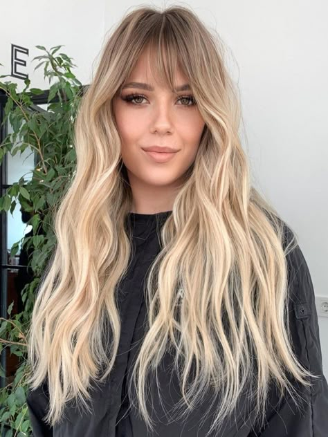 Waved Hair With Bangs, Bangs With Long Hair Blonde, Long Hairstyles For Fine Hair With Bangs, Baylage Hair Bangs, Blonde Balayage With Bangs Long Hair, Bayalage With Bangs Long Hair, Long Blonde Balayage With Bangs, Blonde Balayage With Long Bangs, Balayage With Fringe Bangs