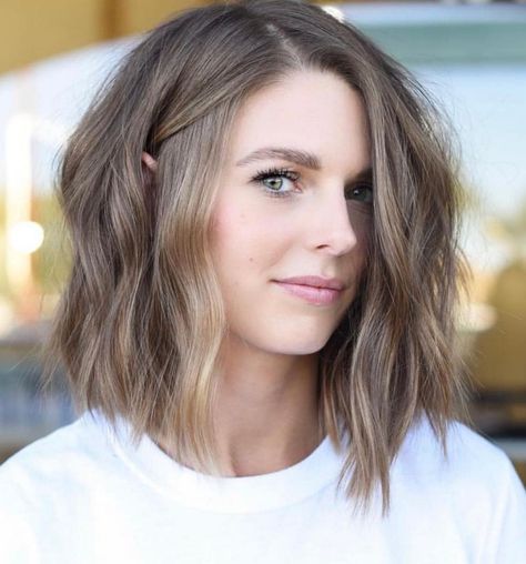 Medium Ash Brown Bob Haircut Brown Bob Haircut, Woman Hairstyles, Blond Ombre, Messy Waves, Womens Haircuts Medium, Lob Hairstyle, Ombré Hair, Hair With Bangs, 90s Hairstyles