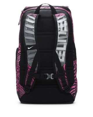 Nike Basketball Bag, Nike Elite Bag, Basketball Game Outfit Women, Nike Elite Backpack, White Nike Socks, Pretty Backpacks, Basketball Game Outfit, Elite Backpack, Mochila Nike