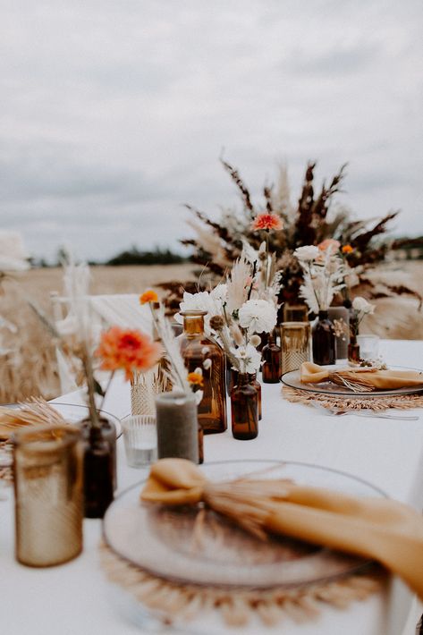 Amber And Clear Glass Wedding, Black And Amber Wedding, Amber Glass Wedding, Amber Wedding, Party Like Its 1999, Brown Vase, Wedding Colours, Decanter Decor, Glass Wedding