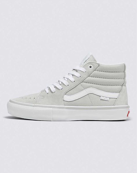 Skate Sk8-Hi Shoe Vans Shoes High Tops, Hightop Vans, Shoes High Tops, Vans High Tops, Long Skate, Sk8 Hi Vans, Polygon Modeling, High Tops Women, Grey Vans