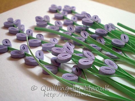 Paper Quilling Flowers Simple, Simple Paper Quilling Designs, Simple Quilling, Quilled Roses, Quilling Butterfly, Diy Quilling Crafts, Quilling Flower Designs, Neli Quilling, Arte Quilling