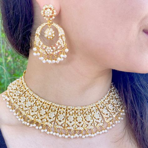 Jadau Sets, Jadau Set, Rajput Jewellery, Necklace Set Indian Bridal Jewelry, Girl Goals, Rajputi Jewellery, Nikah Dress, Real Gold Necklace, Krishna Mantra