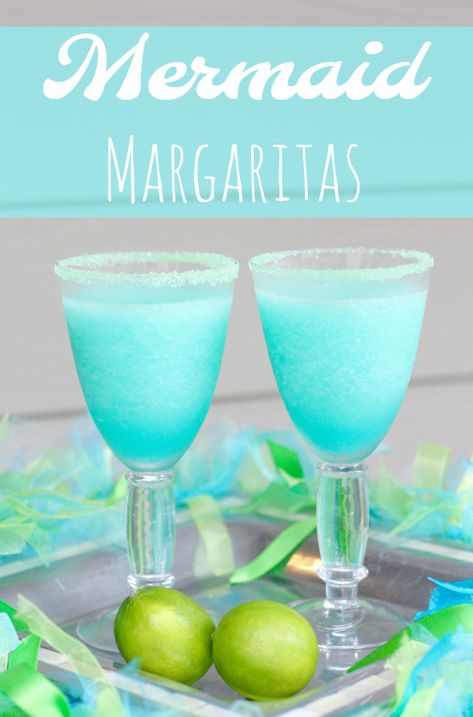 Mermaid Drink, Raspberry Cocktail, Perfect Margarita, Cocktails Bar, Boozy Drinks, Blue Mermaid, Margarita Recipes, Alcohol Drink Recipes, Drinks Alcohol Recipes