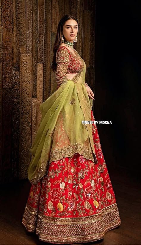 Shyamal Bhumika Lehenga, Shyamal And Bhumika Lehenga, Indian Wedding Reception Outfits, Bride Lehenga, Dupatta Draping, Shyamal And Bhumika, Indian Bridesmaid Dresses, Lehenga Saree Design, Latest Bridal Lehenga