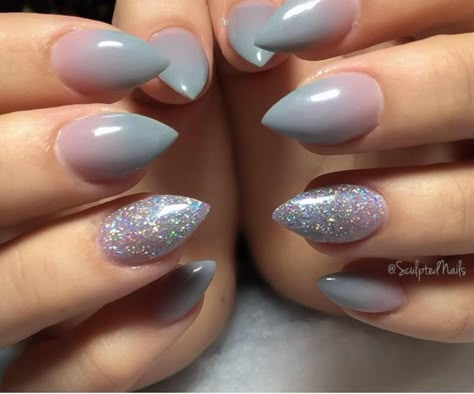 Gray Ombre Nails Almond, Short Stelito Nails, Short Pointed Nails, Short Pointy Nails, Umbre Nails, Short Stiletto Nails, Bandana Nails, Sparkle Nail Designs, Horror Nails