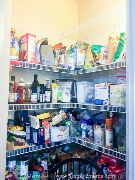 Get simple and budget friendly ideas to organize your pantry to reduce food waste in your home. The pantry is attainable and realistic with wire shelving. #simply2moms #chalkboardlabels #cheap #functional #inexpensive #neatpantry #organization #organize #overheadpantrylight #pantry #pantrylight #pantrystorage #spicestorage Wire Shelving Pantry Ideas, Pantry Organization Ideas Wire Shelving, Wire Shelving Pantry Organization, Wallpapered Pantry Ideas, Overstock Pantry Organization, Storage Ideas For Pantry, Pantry Wire Shelving Ideas, Wire Shelf Pantry, Pantry With Wire Shelves