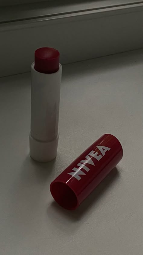 Red Lip Balm, Nivea Lip Balm, Just Girl Things, Lip Care, Makeup Skin Care, Skin Makeup, Beauty Care, Maquillaje De Ojos, Makeup Cosmetics