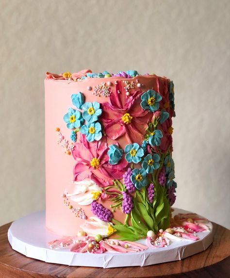 Buttercream wildflowers birthday cake Bright Cake Ideas, Wild Flower Birthday Cake, Buttercream Wildflowers, Wildflower Sheet Cake, Wildflower Birthday Cake, Wild Flower Cake, Wildflower Cakes, Floral Buttercream Cake, Floral Cake Birthday