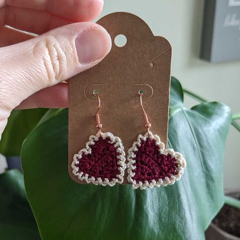 Micro Crochet Earrings Pattern Free, Crochet A Crop Top, Tunisian Crochet Free, Crochet Thread Size 10, Crocheted Jewelry, Crochet Purse Pattern Free, Micro Crochet, Crochet Jewelry Patterns, Crochet Earrings Pattern