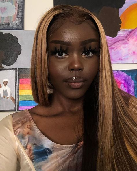 Blonde Hair On Dark Skin, Blonde Hair Dark Skin, Blonde Hair Characters, Dark Skin Blonde Hair, Beach Blonde Hair, Hair Color For Dark Skin, Honey Hair Color, Honey Brown Hair, Golden Blonde Hair