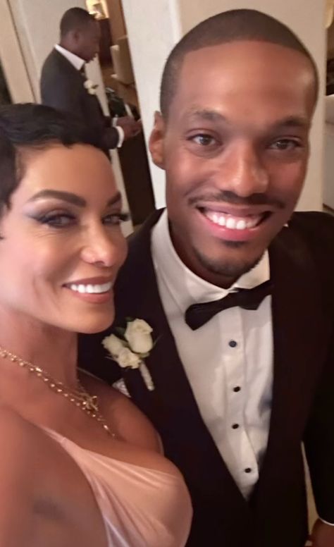 Nicole Murphy And Her Daughters Shut Down Myles Murphy’s Wedding Nicole Murphy Style, Nicole Murphy Hair, Nicole Mitchell Murphy, Nicole Murphy, Eddie Murphy, Lavender Dresses, Reality Television, Ex Wives, Beautiful Moments